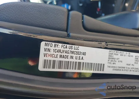 2021 Jeep Grand Cherokee Laredo X 4X4 z USA, uszkodzony, nr VIN 1C4RJFAG7MC553140